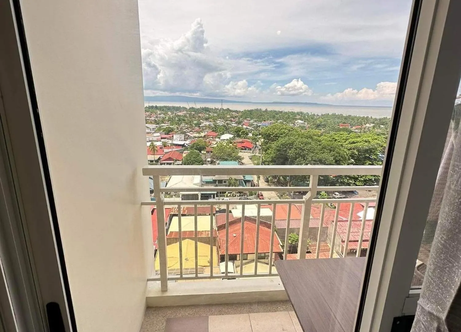 아파트 Necojohn'Shub Best 4 Staycation @Verdon Parc Davao City